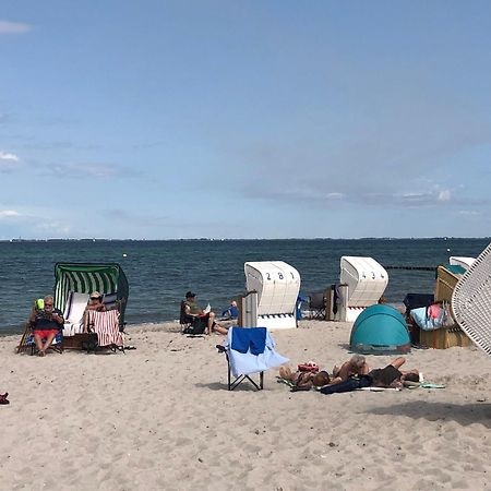 Ferienwohnung Sandkueste Mit Strandkorb & Indoor Spielplatz ハイリゲンハーフェン エクステリア 写真